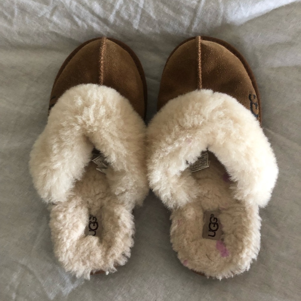 Kids ugg slippers